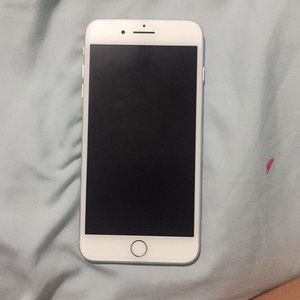 iPhone 8 Plus *SOLD ON MERCARI*